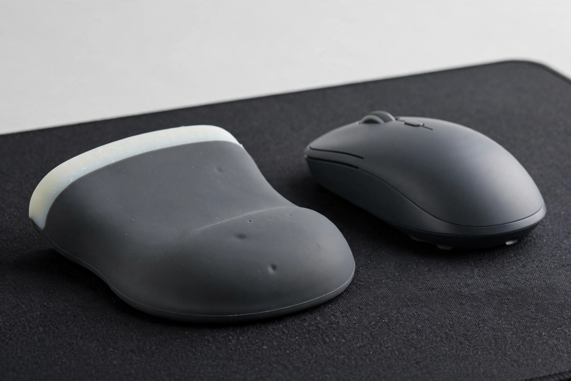 DeltaHub Carpio 2.0 — 10 แกดเจ็ตจัดโต๊ะคอมเพื่อสุขภาพ (Ergonomic Setup) ยอดนิยมสำหรับชาวออฟฟิศปี 2026