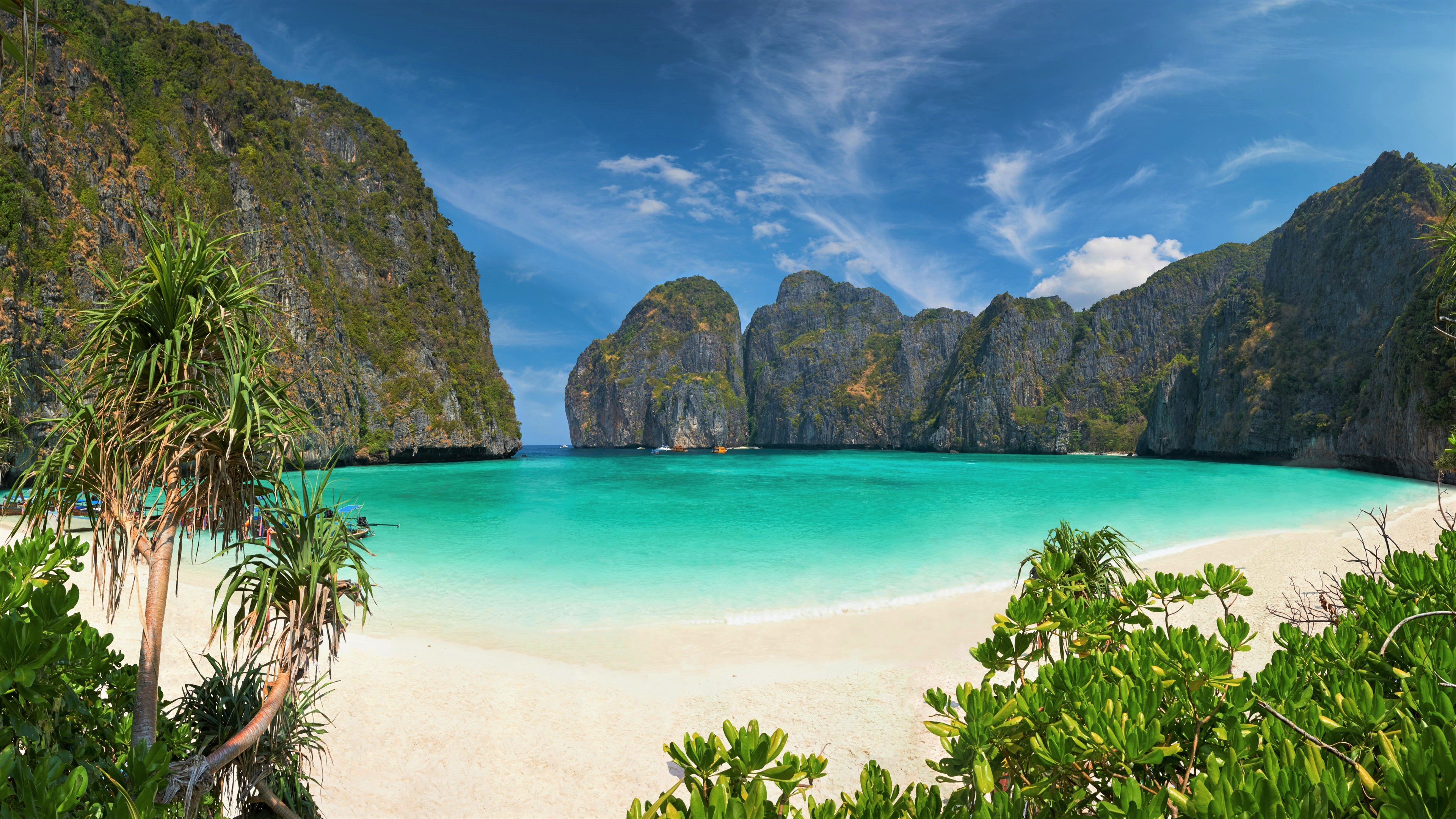 10 เกาะสวยน้ำใสยอดนิยมในไทย น่าไปสัมผัสทะเลอันดามันและอ่าวไทยรับฤดูกาลท่องเที่ยวปลายปี 2569