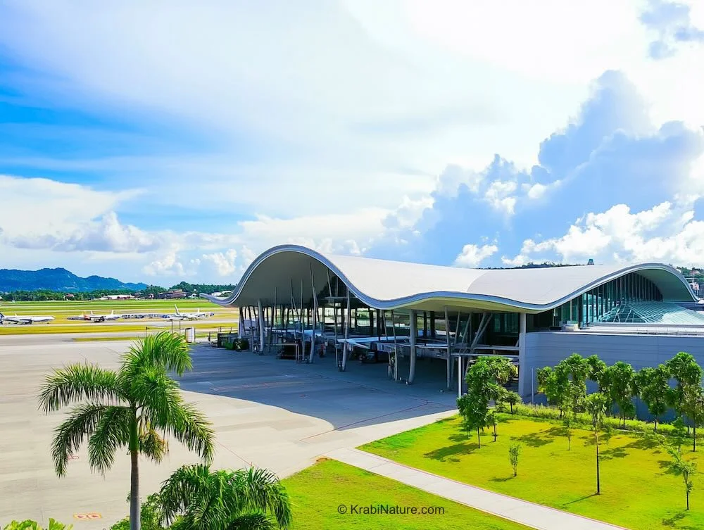 ท่าอากาศยานกระบี่ (Krabi International Airport) — 10 อันดับท่าอากาศยานในประเทศไทยที่มีผู้โดยสารใช้บริการมากที่สุด อัปเดตสถิติล่าสุด