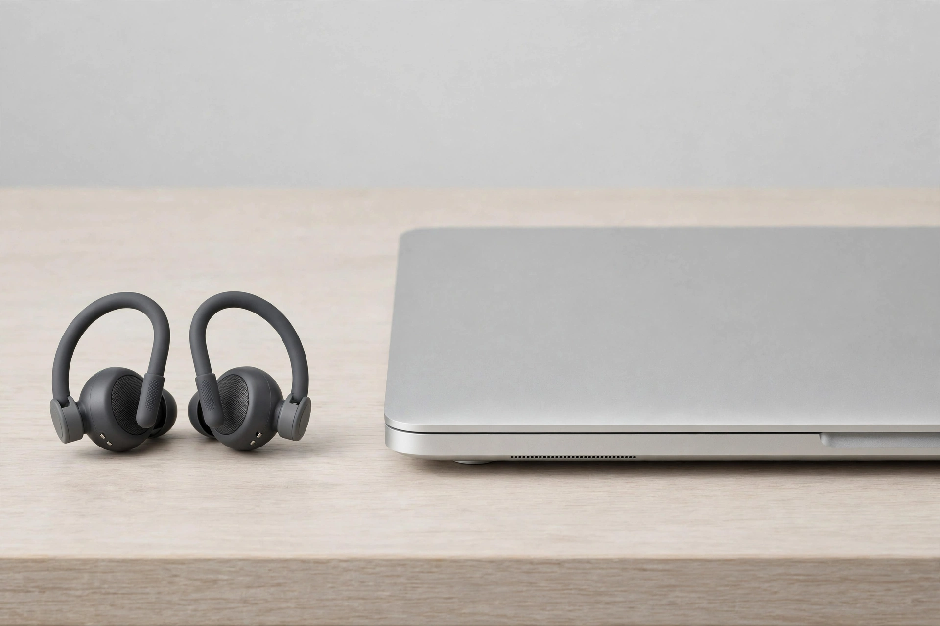 Anker Soundcore AeroFit 2 Pro — 10 หูฟังไร้สายแบบเปิดหู (Open-Ear Earbuds) ยอดนิยมปี 2026 สวมใส่สบายตอบโจทย์สายสปอร์ตและคนทำงาน