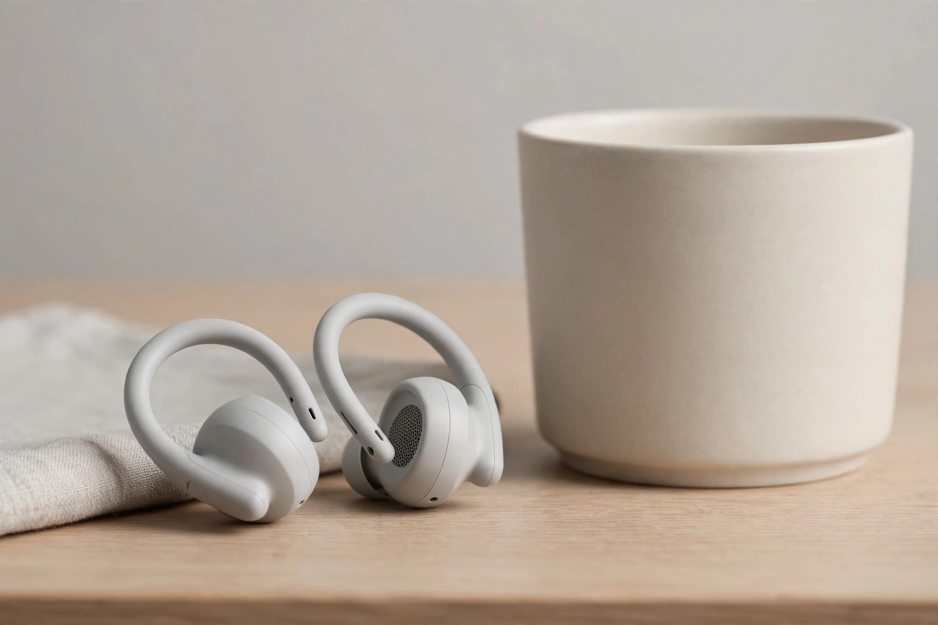 Xiaomi OpenWear Stereo Pro — 10 หูฟังไร้สายแบบเปิดหู (Open-Ear Earbuds) ยอดนิยมปี 2026 สวมใส่สบายตอบโจทย์สายสปอร์ตและคนทำงาน