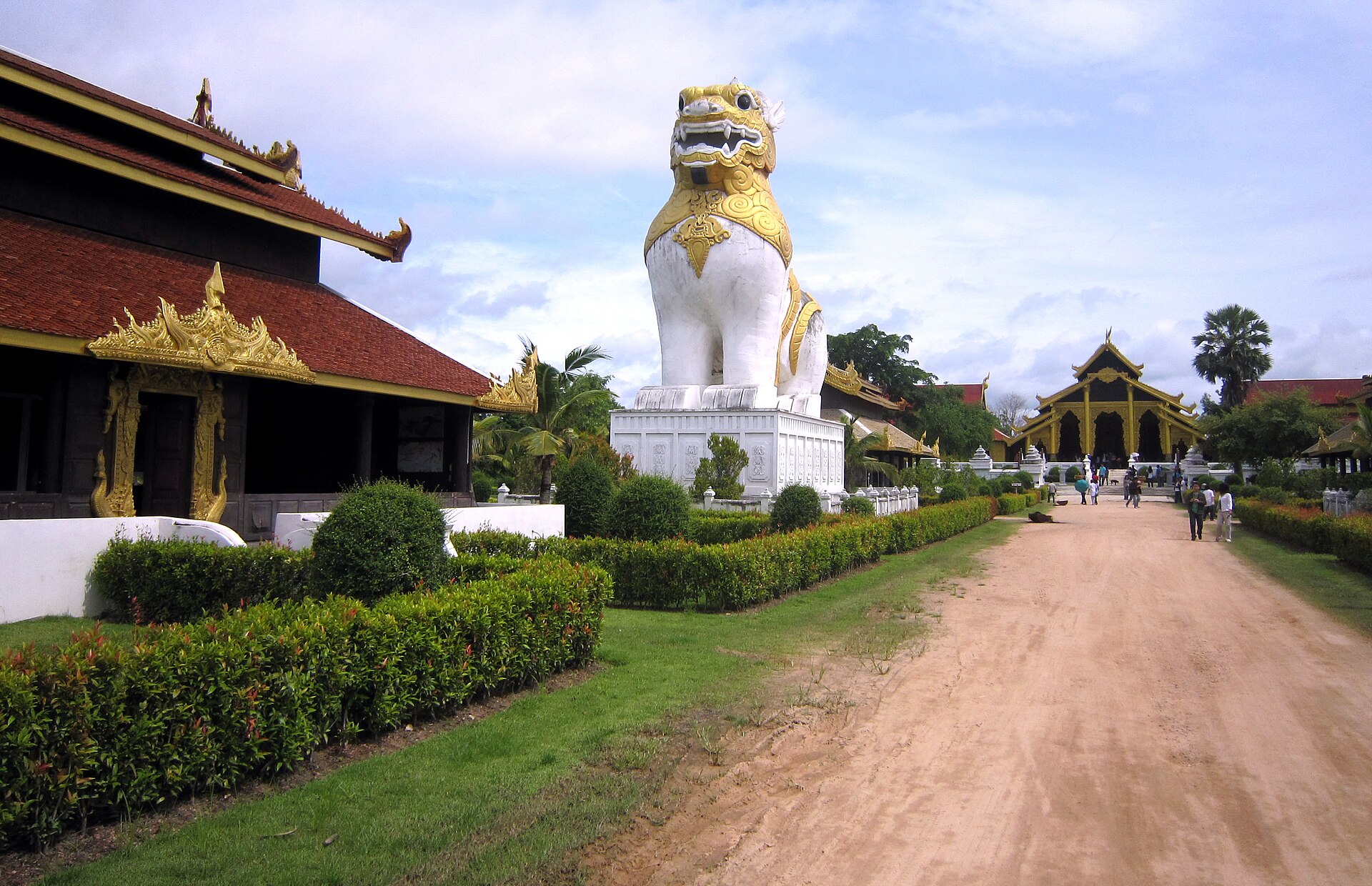 ตำนานสมเด็จพระนเรศวรมหาราช ภาค 1 องค์ประกันหงสา — 10 อันดับภาพยนตร์ไทยที่ทำรายได้บ็อกซ์ออฟฟิศทั่วประเทศสูงสุดตลอดกาล อัปเดตสถิติล่าสุดปี 2569