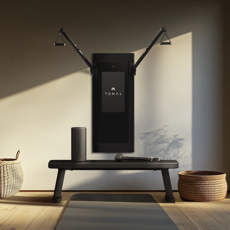 Tonal 2 Smart Home Gym — 10 นวัตกรรมเครื่องออกกำลังกายอัจฉริยะในบ้าน (Smart Home Gym) ยอดนิยมปี 2026 เปลี่ยนห้องนั่งเล่นเป็นฟิตเนสส่วนตัวด้วยพลัง AI