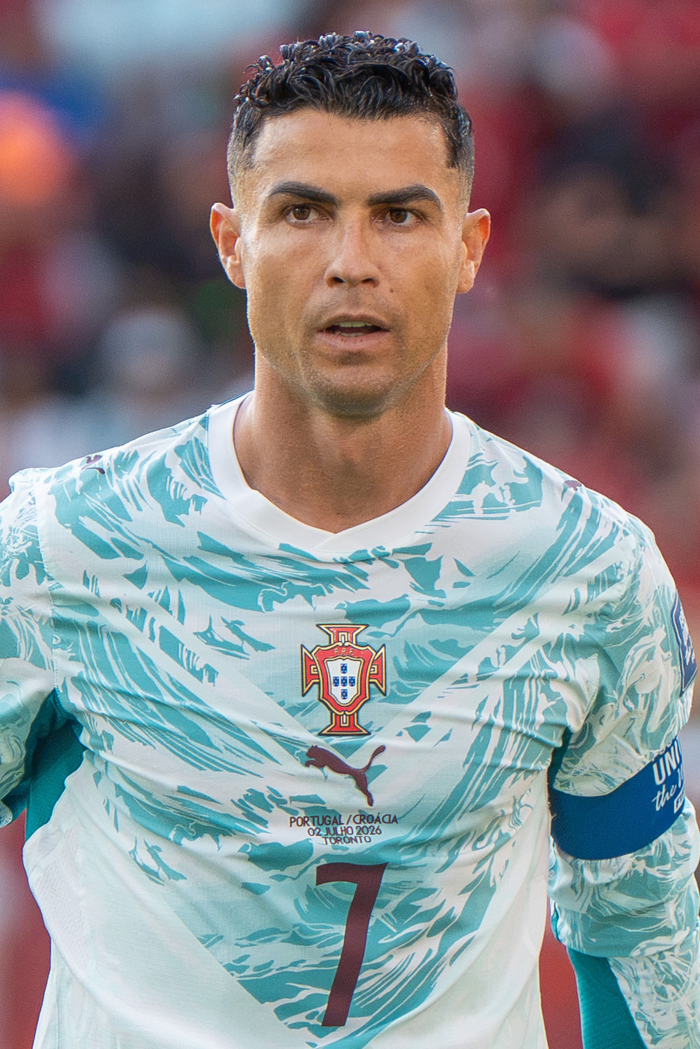 Cristiano Ronaldo (@cristiano) — 10 อันดับบัญชี Instagram ที่มีผู้ติดตามมากที่สุดในโลก อัปเดตสถิติล่าสุดปี 2026