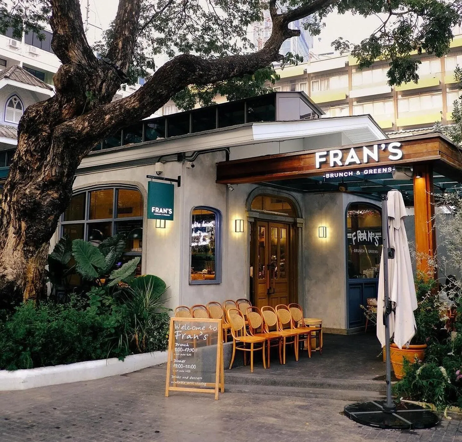 Fran’s – Brunch & Greens — 10 คาเฟ่และร้านบรันช์บรรยากาศดี ย่านสาทร-สีลม ยอดนิยมปี 2569 ปักหมุดมุมถ่ายรูปสวยและเมนู All-Day Dining แสนอร่อย