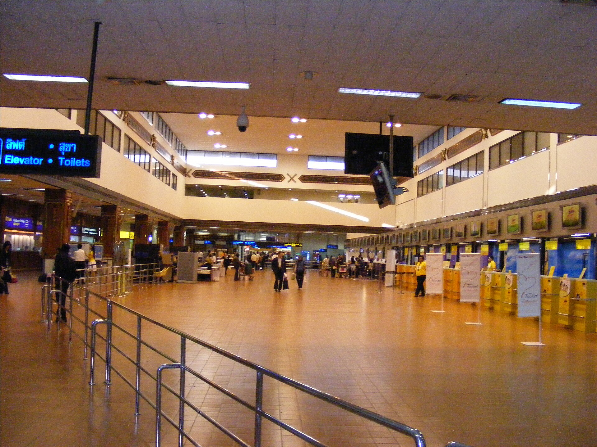 ท่าอากาศยานดอนเมือง (Don Mueang International Airport) — 10 อันดับท่าอากาศยานในไทยที่มีจำนวนผู้โดยสารรวมมากที่สุด อัปเดตสถิติล่าสุดปี 2568-2569