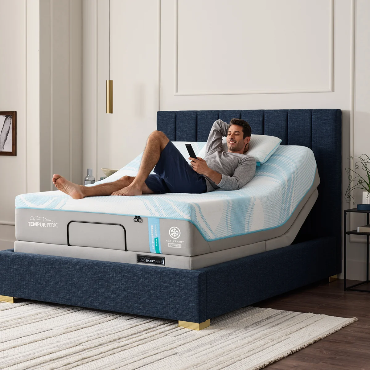 Tempur-Pedic TEMPUR-ActiveBreeze — 10 นวัตกรรมเครื่องนอนและที่นอนอัจฉริยะ (Smart Mattress & Sleep Tech) ยอดนิยมปี 2026 เพื่อการนอนหลับลึกและฟื้นฟูสุขภาพอย่างสมบูรณ์แบบ