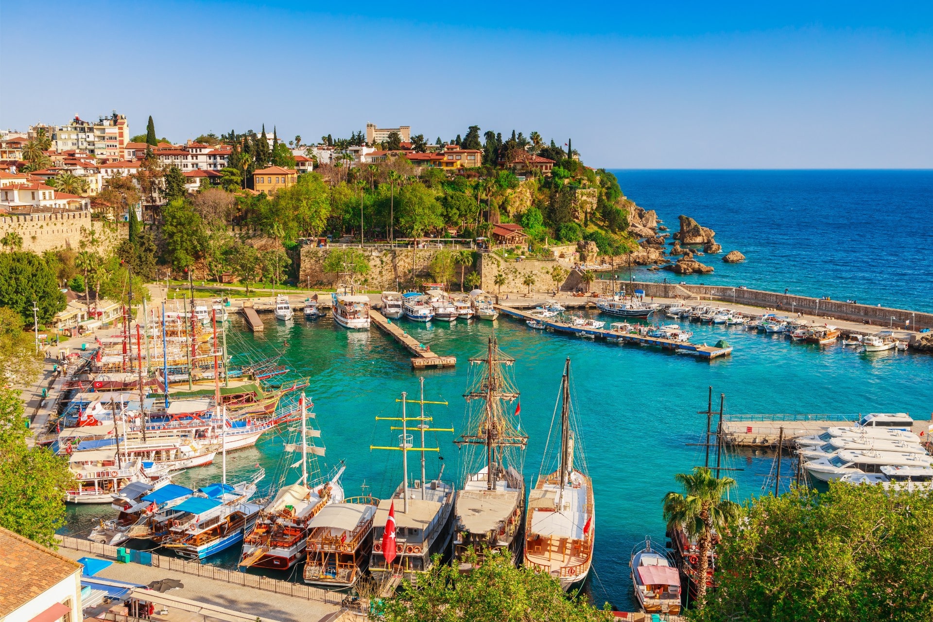 อันตัลยา (Antalya) — 10 อันดับเมืองท่องเที่ยวที่มีจำนวนนักท่องเที่ยวต่างชาติเดินทางมาเยือนมากที่สุดในโลก อัปเดตสถิติล่าสุดปี 2026