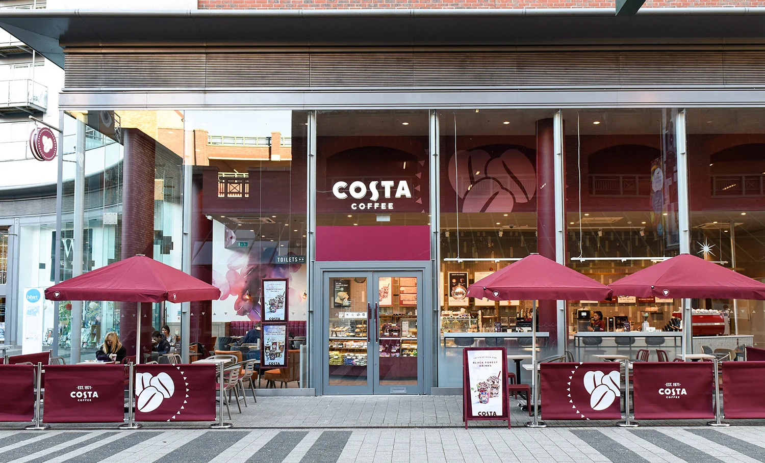 Costa Coffee (คอสต้า คอฟฟี่) — 10 อันดับแบรนด์เชนร้านกาแฟที่มีจำนวนสาขามากที่สุดในโลก อัปเดตสถิติล่าสุดปี 2026