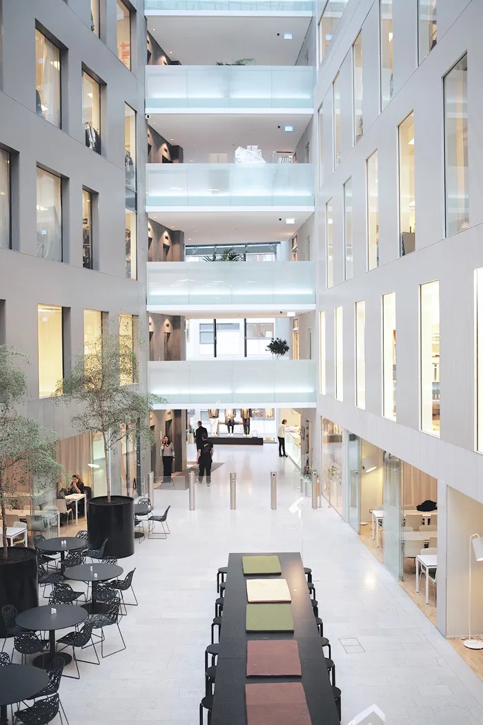 H&M Group — 10 อันดับกลุ่มบริษัทและแบรนด์แฟชั่นเครื่องแต่งกายที่มียอดขายต่อปีสูงที่สุดในโลก อัปเดตสถิติล่าสุดปี 2026